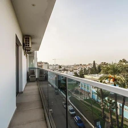 Fam Glam Comfort Apartamento Larnaca