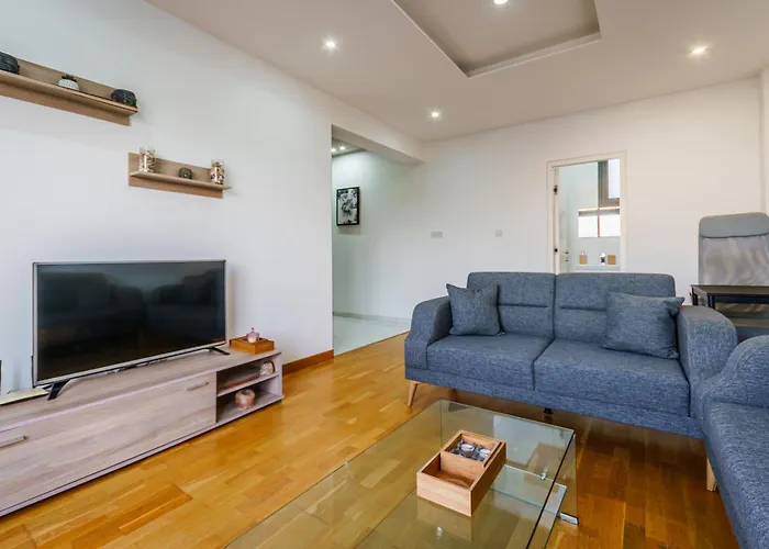 Apartamento Fam Glam Comfort Larnaca