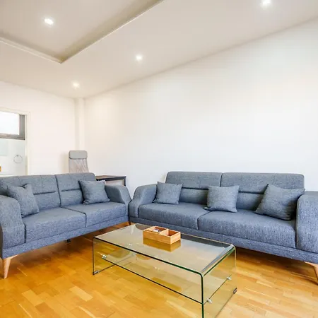 Apartament Fam Glam Comfort Larnaca