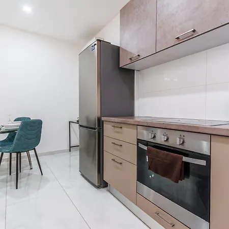 Fam Glam Comfort * Lárnaka