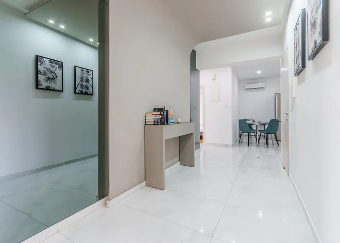 Fam Glam Comfort Apartment *